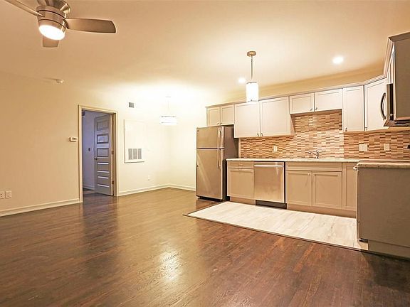 4th image of 4737 Aftonshire Dr APT 6