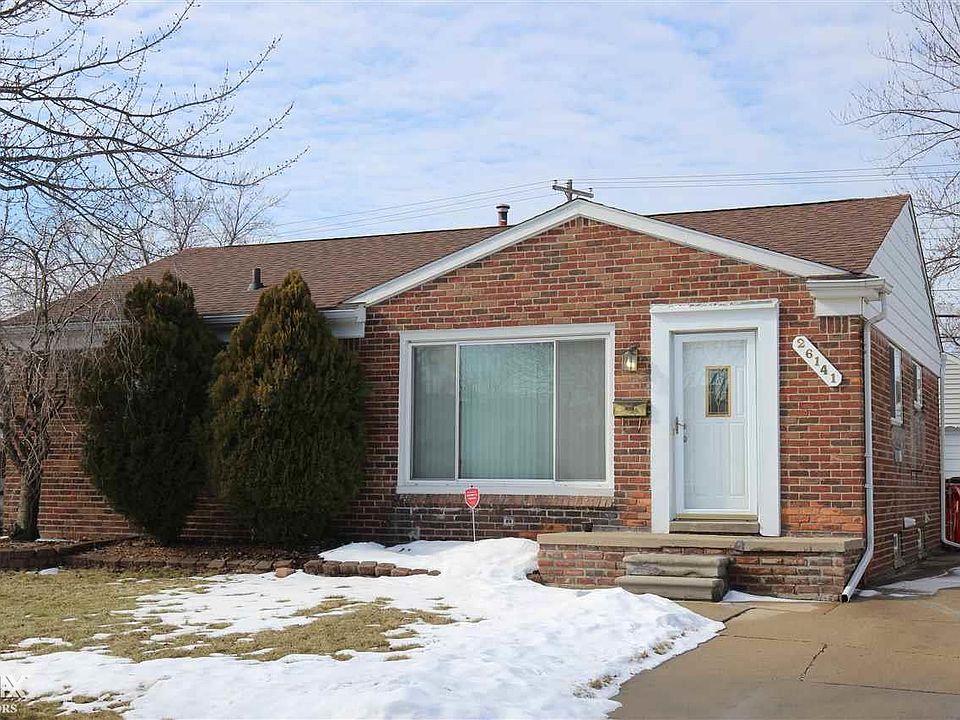 1st image of 26141 Fernwood St