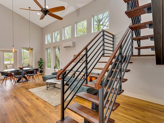 5th image of 1123 Coker Cir