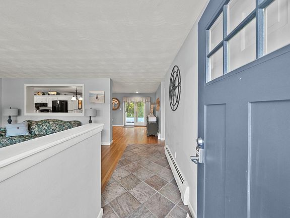 4th image of 31 Columbus Rd