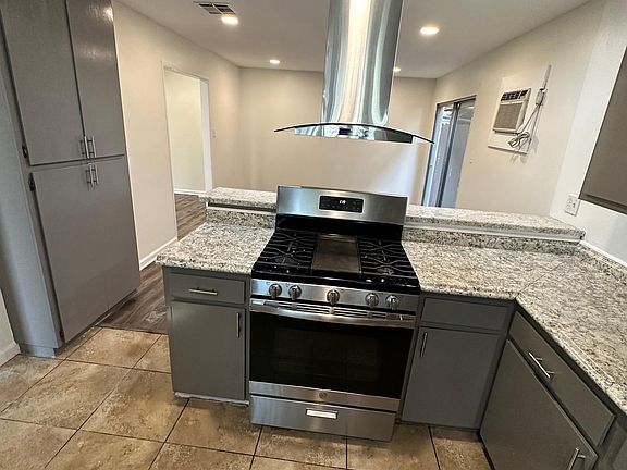 Stove & Range Hood