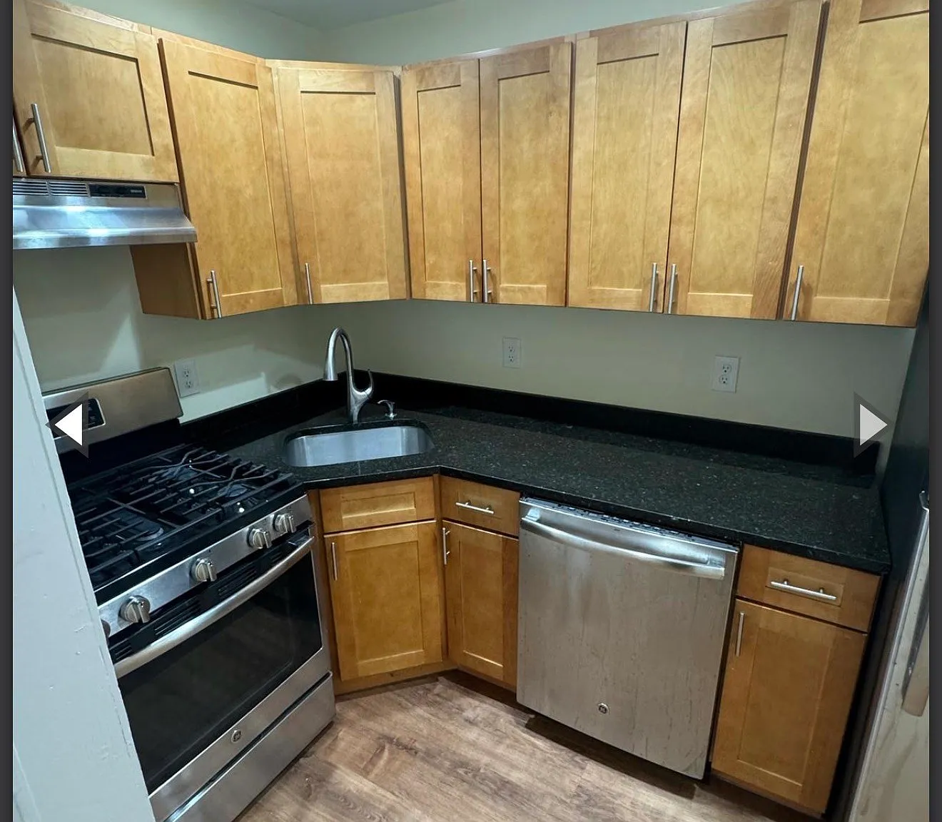 4 bed, 2.0 bath, $3,500 — Photo 2