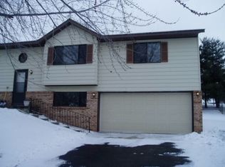 1274 Dennis St N, Maplewood, MN 55119