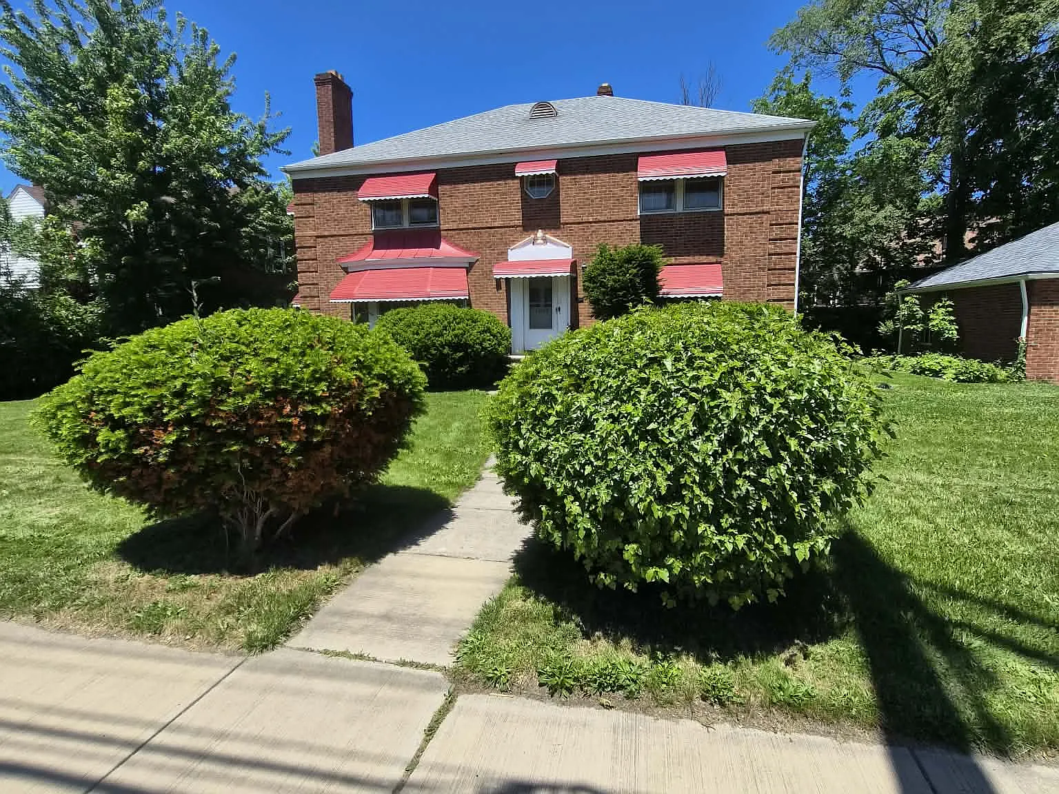2 bed, 1400 sqft, $1,500 — Photo 1