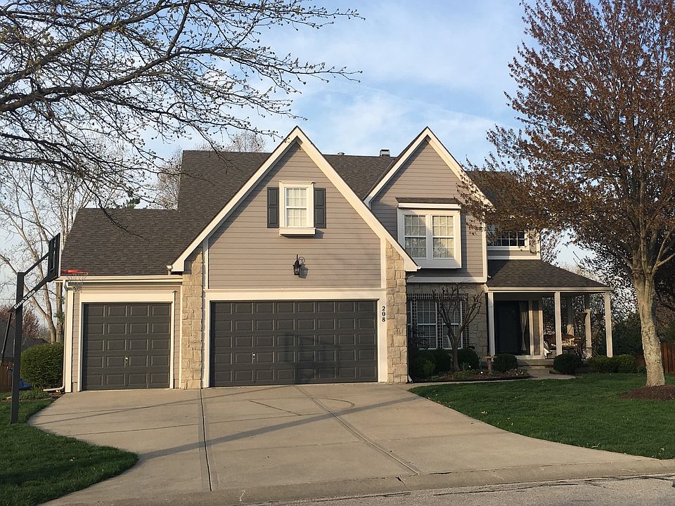 1st image of 208 Lakeview Ct