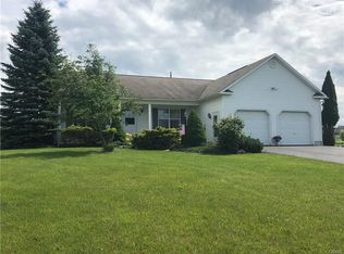 4378 Colburn Dr, Syracuse, NY 13215