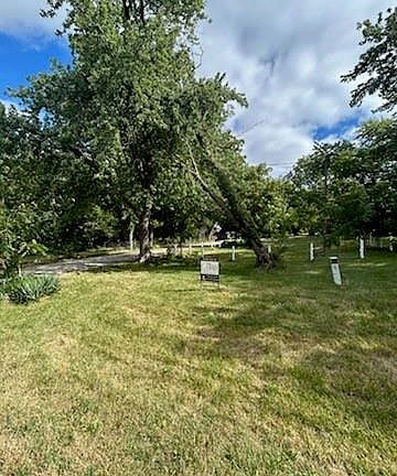 3rd image of 39505 NE 3rd St