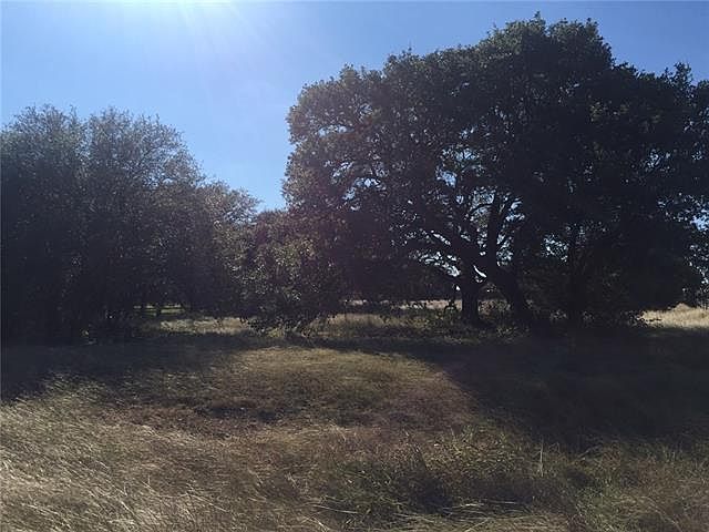 1st image of 126 Laura Ln