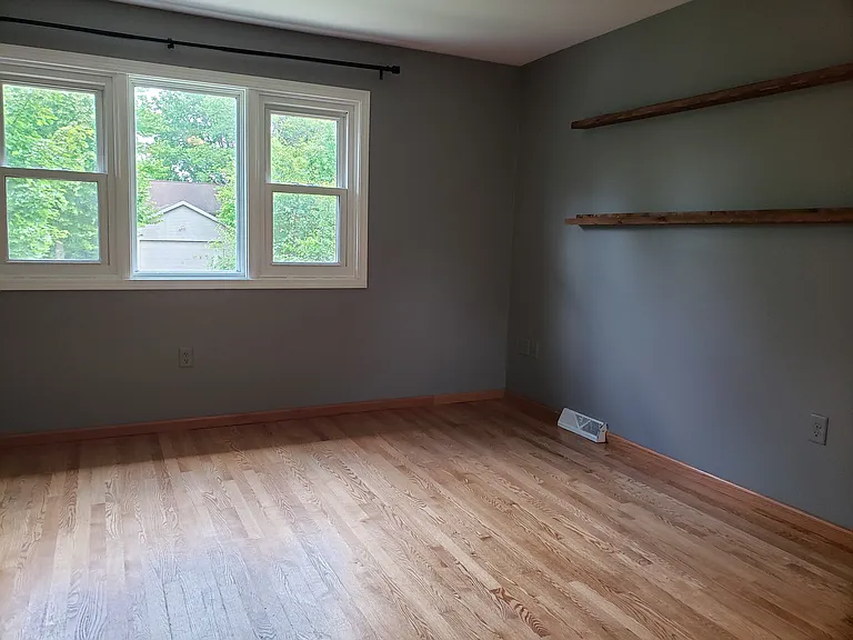 4430 Rigney Ln — Photo 4