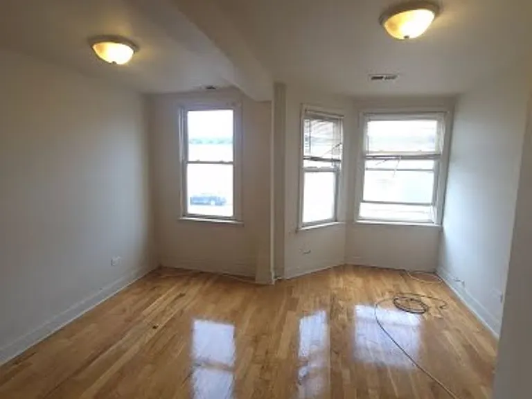 4152 W Lake St — Photo 6