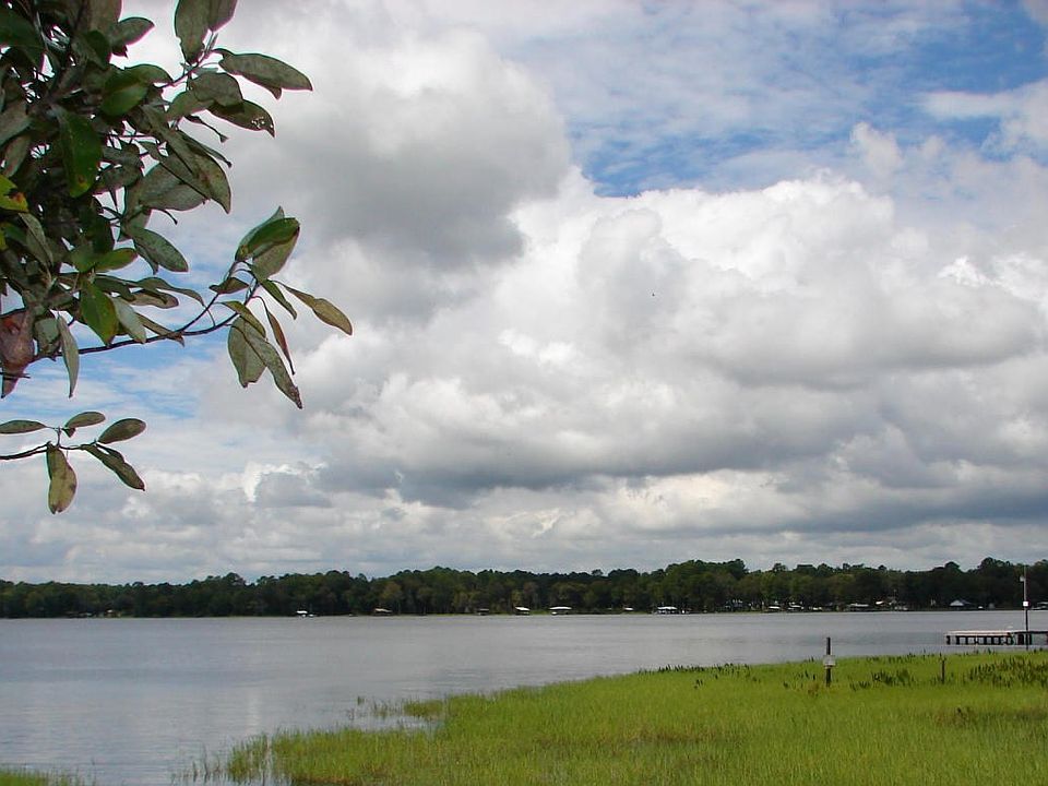 George's Lake at boat ramp