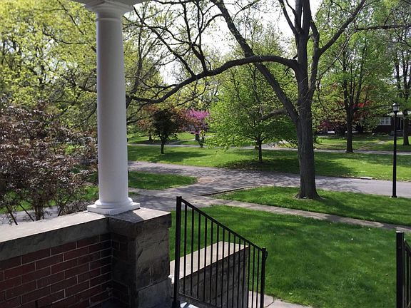 Front porch seating area