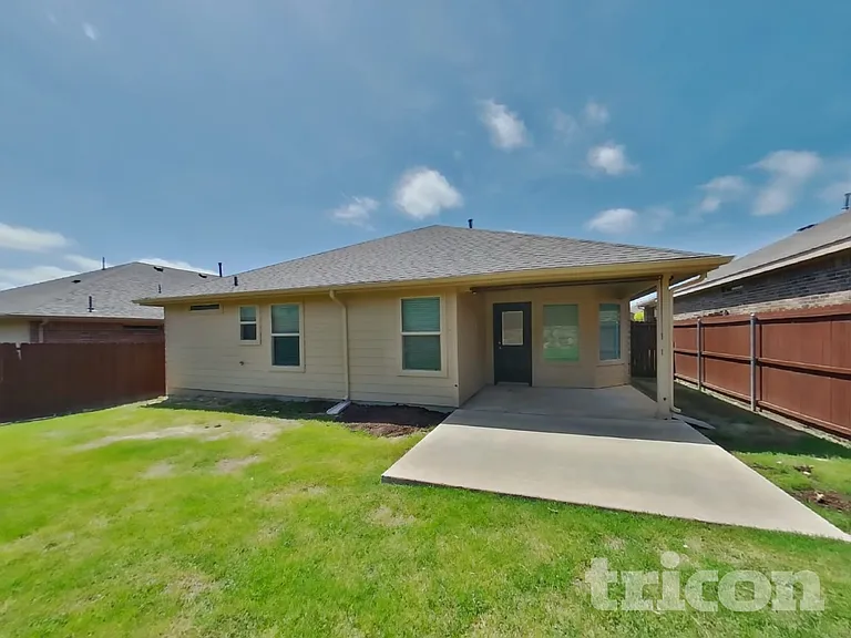 10020 Poinsett Way — Photo 35