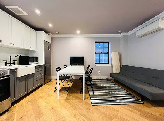 Rented by Doorway NYC, LLC | media 11