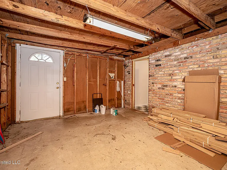 1107 Le Badine Ct — Photo 53