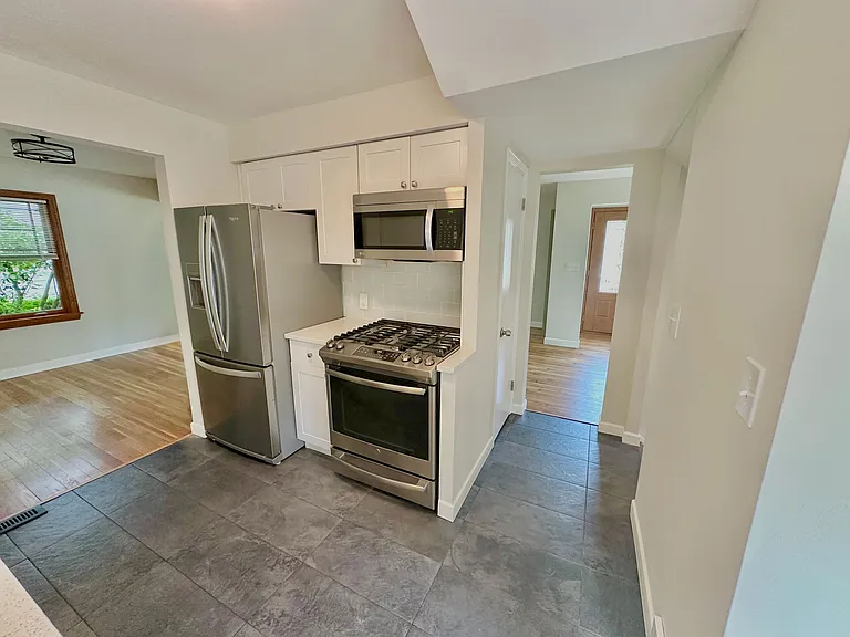 165 Belmar Blvd — Photo 5