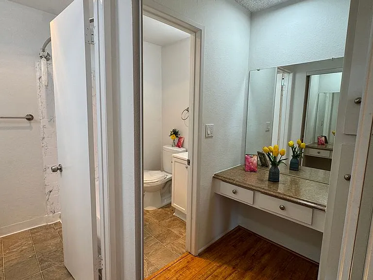 6736 Cleon Ave — Photo 27