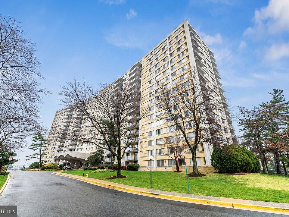 1st image of 301 N Beauregard St APT 405
