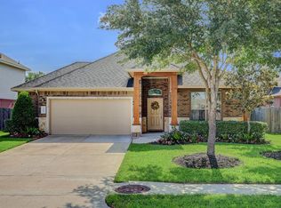2611 Rusting Creek Dr, Pearland, TX 77584