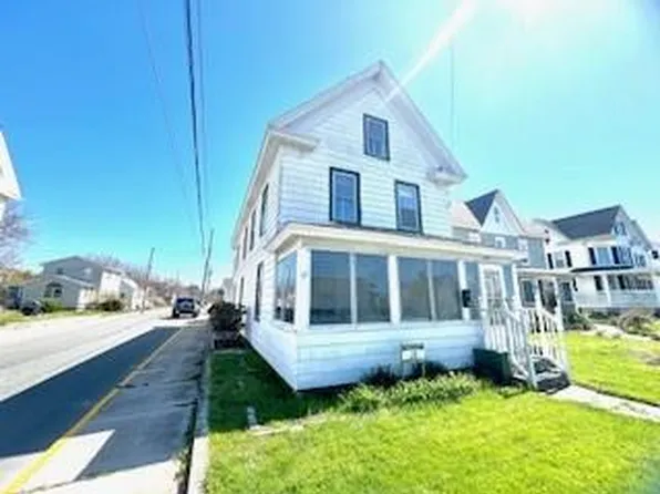 3878 Main St, Chincoteague Island, VA 23336