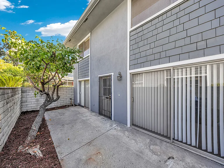 850 Arcadia Ave #5 — Photo 4