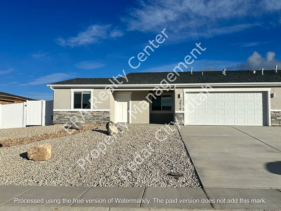 3918 Hawks Landing Loop