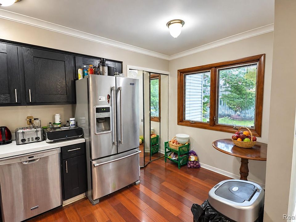 50676 Jefferson Ave, photo 5
