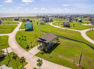 3918 Mendocino Dr, Galveston, TX 77554