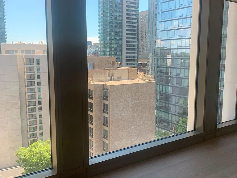 1315 Bay St #1501 — Photo 13