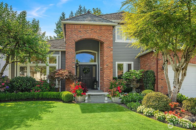 3rd image of 4519 191st Place NE