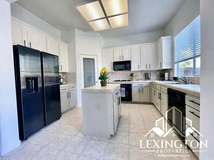 3286 Cayman Island St — Photo 21