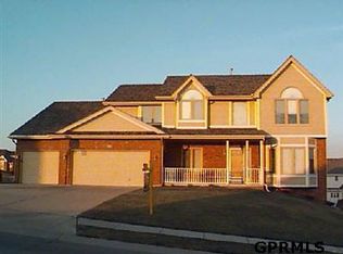 808 Centennial Rd, La Vista, NE 68128