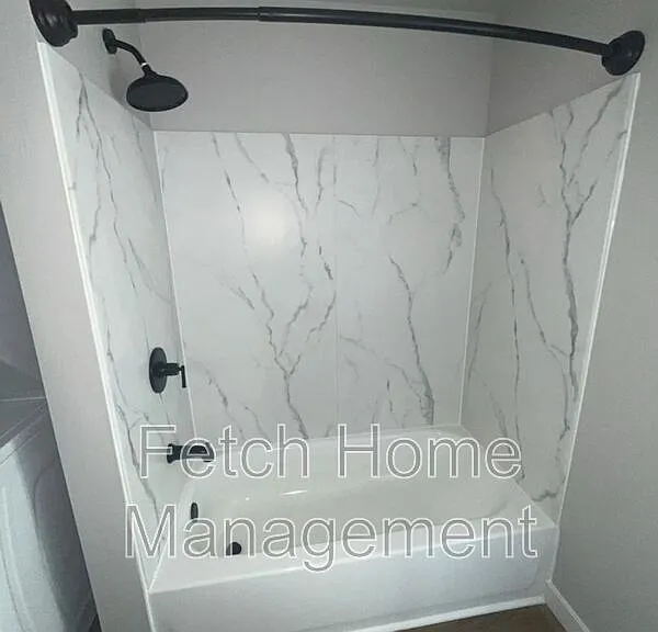 218 Walnut St #3 — Photo 7
