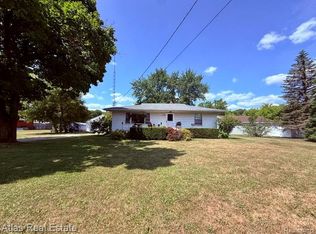 2060 Christner St, Burton, MI 48519