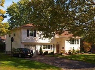 792 Lynwood St, Raritan, NJ 08869