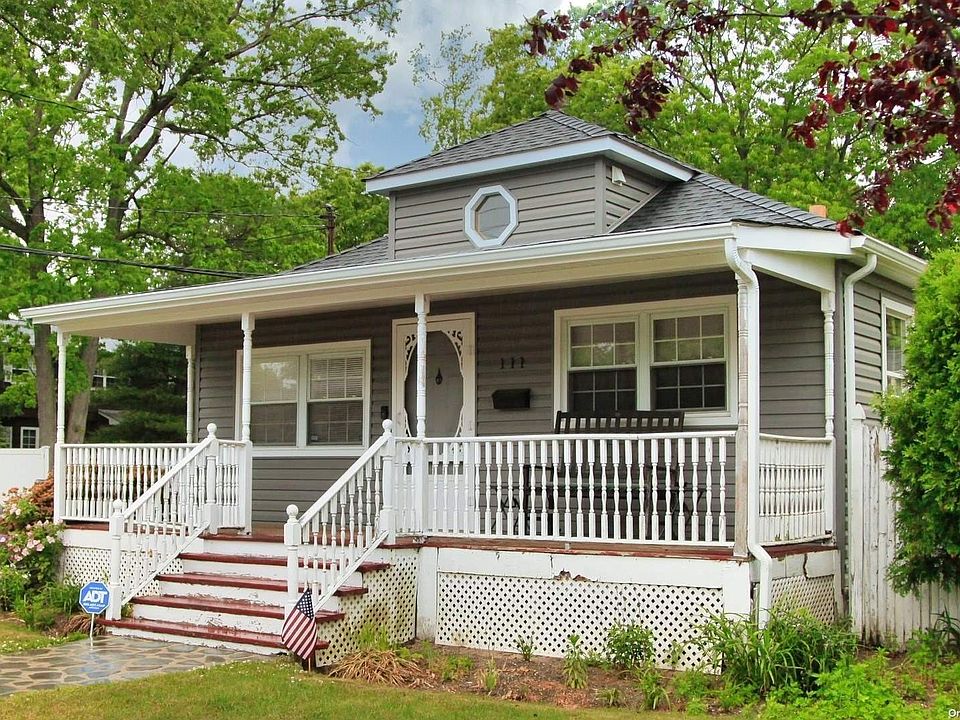 111 Hunter Avenue, North Babylon, NY 11703 Zillow