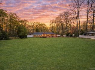 38 Arista Drive, Dix Hills, NY 11746