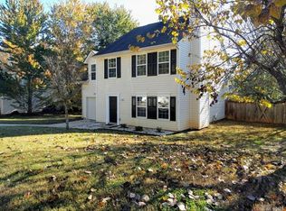 1420 Swaying Branch Ln, Clover, SC 29710