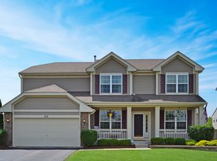 375 Purcell Rd, Volo, IL 60073