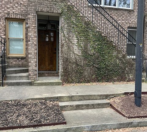 Beautiful ground level entry