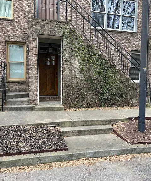 Beautiful ground level entry