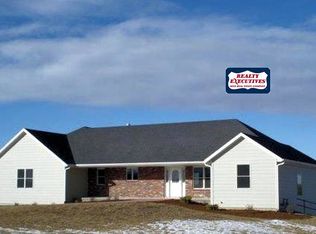 17089 Elm Slough Rd, Wamego, KS 66547