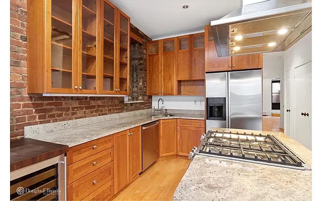 Rented by Douglas Elliman | media 10