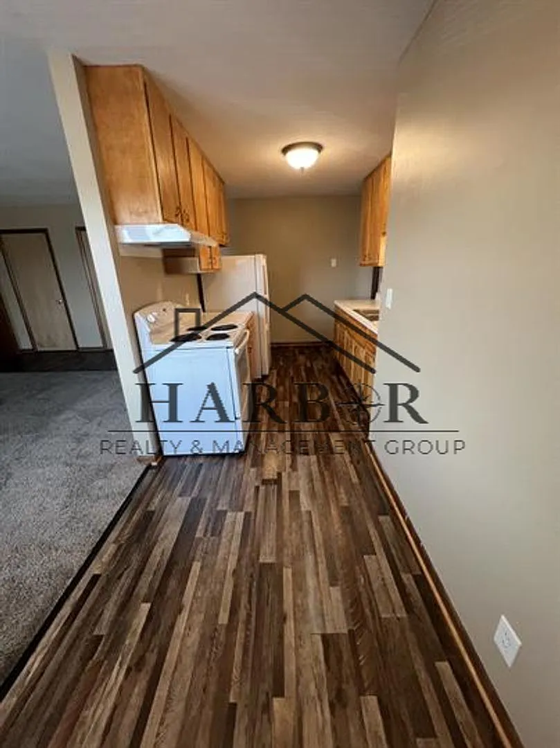Fair Oaks — Photo 1