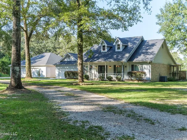 13501 Big Bend Rd, Moss Pt, MS 39562