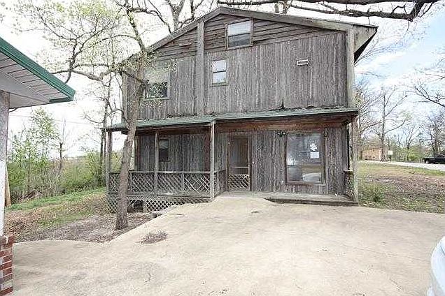 1st image of 18900 Shoreline Way
