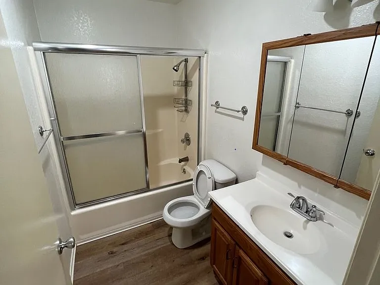 328 S Eureka St — Photo 10