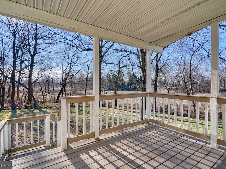 701 Platinum Ave — Photo 38