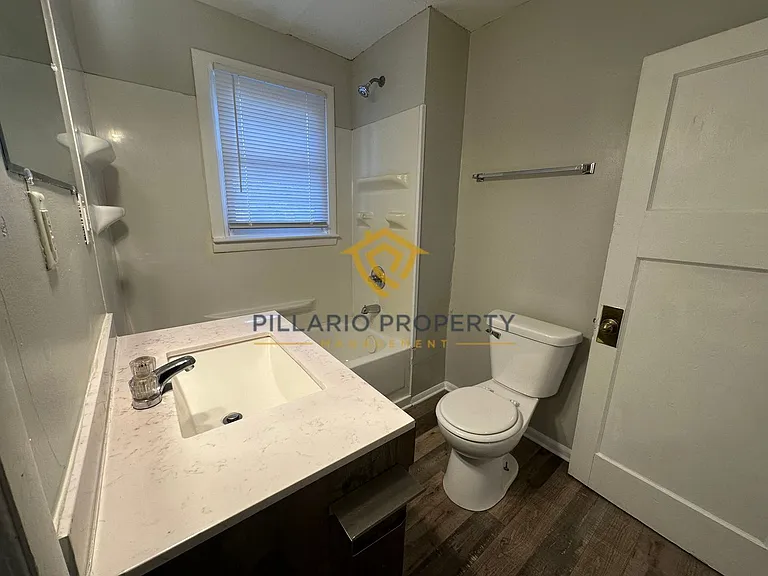 2830 N Lasalle St — Photo 7