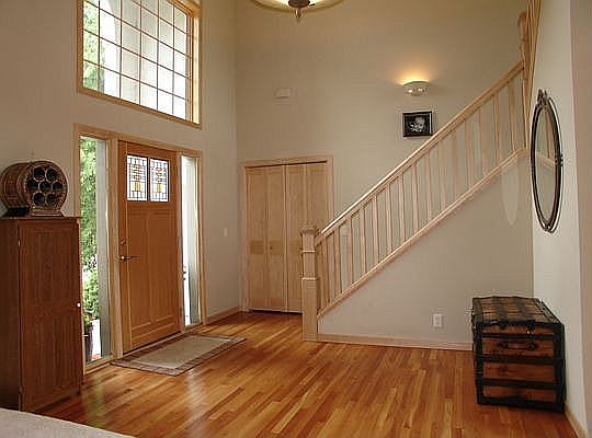 Your friends will be impressed by this two story entry!